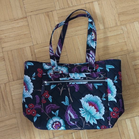 Vera Bradley Tote - Picture 1 of 7